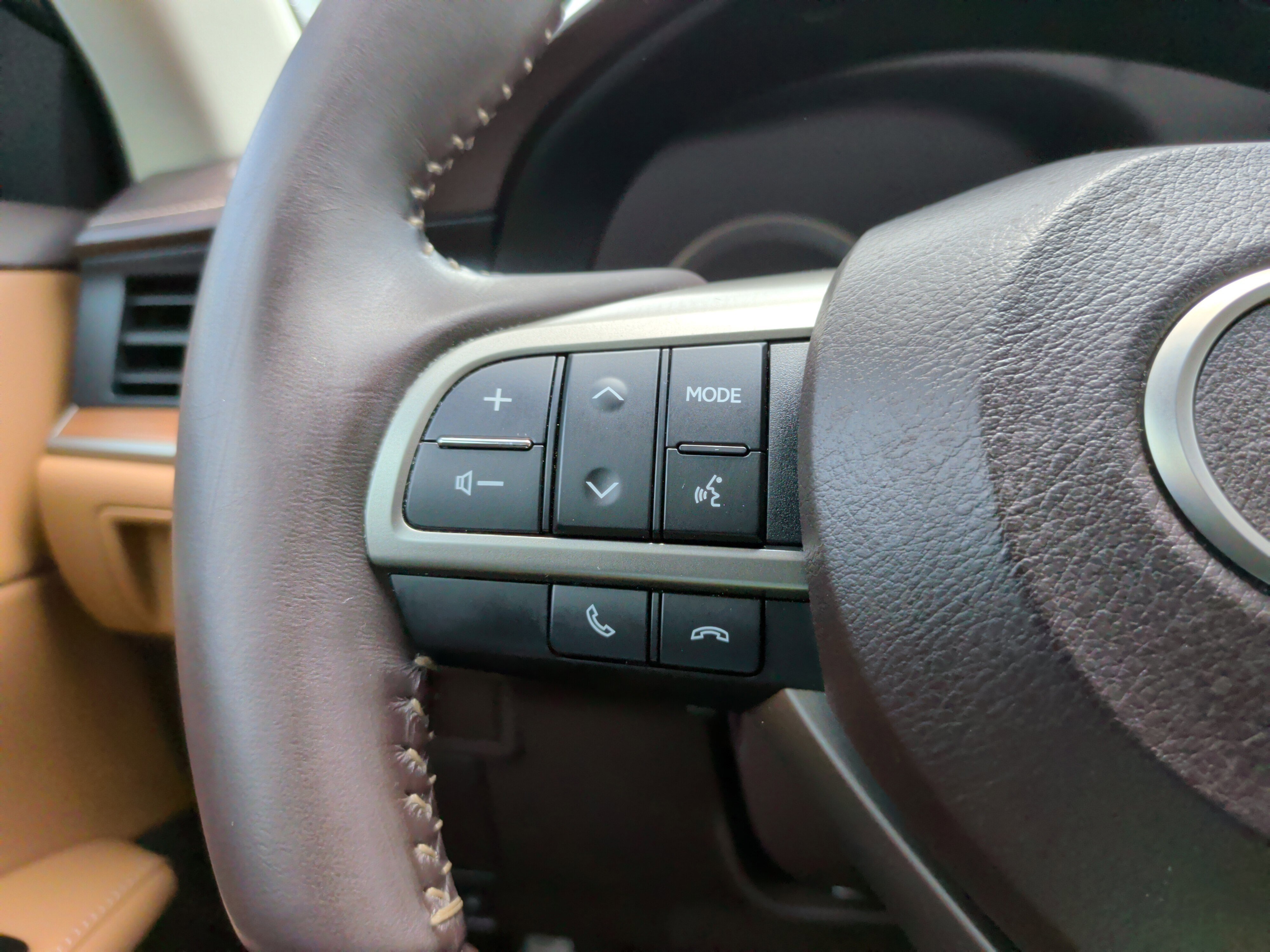 Used 2016 Lexus ES 350 w/ Luxury Package w/Wood Trim FWD image 21