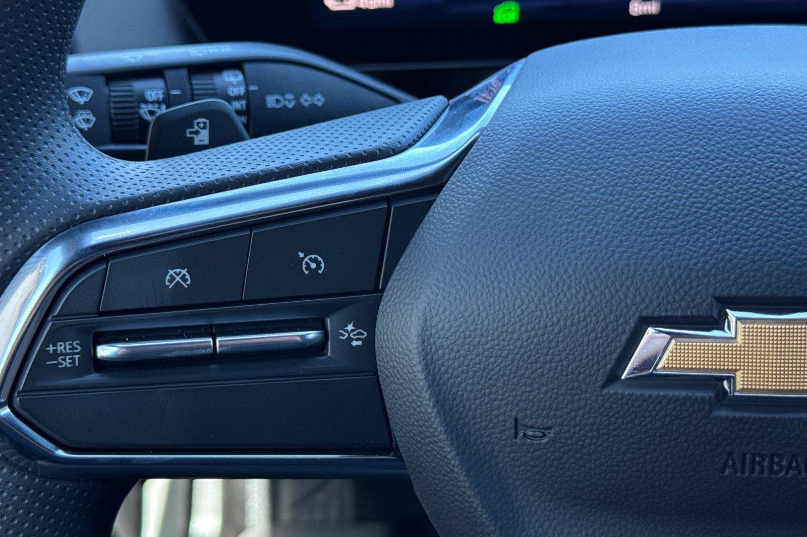 New 2026 Chevrolet Equinox EV LT image 30