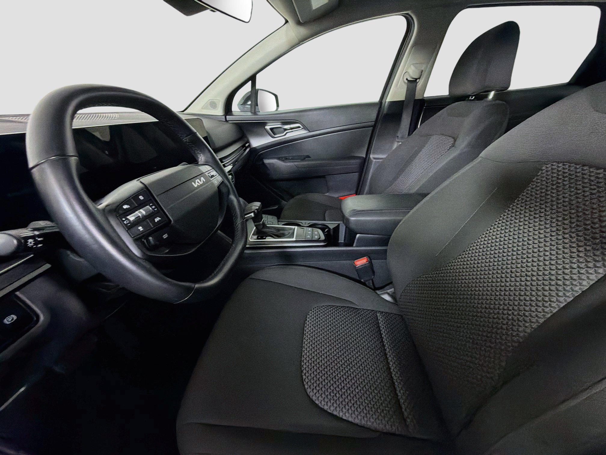 Used 2026 Kia Sportage LX FWD image 13