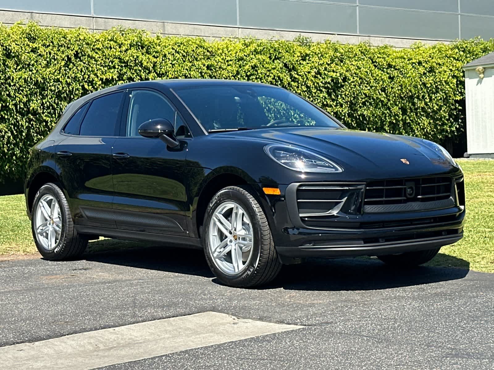 New 2026 Porsche Macan AWD/4WD image 10