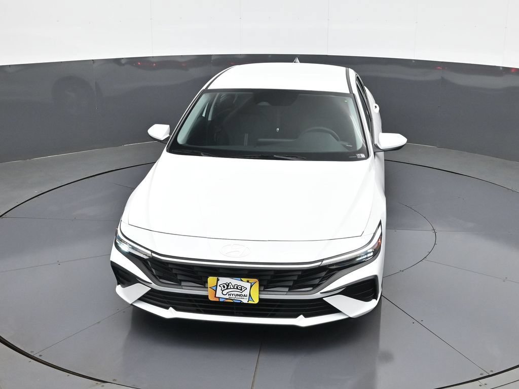 New 2026 Hyundai Elantra SE FWD image 14