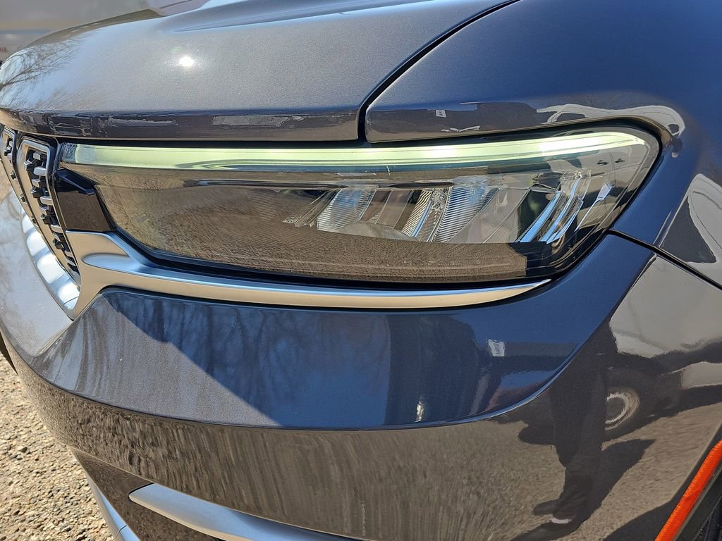 Certified 2022 Jeep Grand Cherokee Summit w/ Adv Protech Group IV image 33