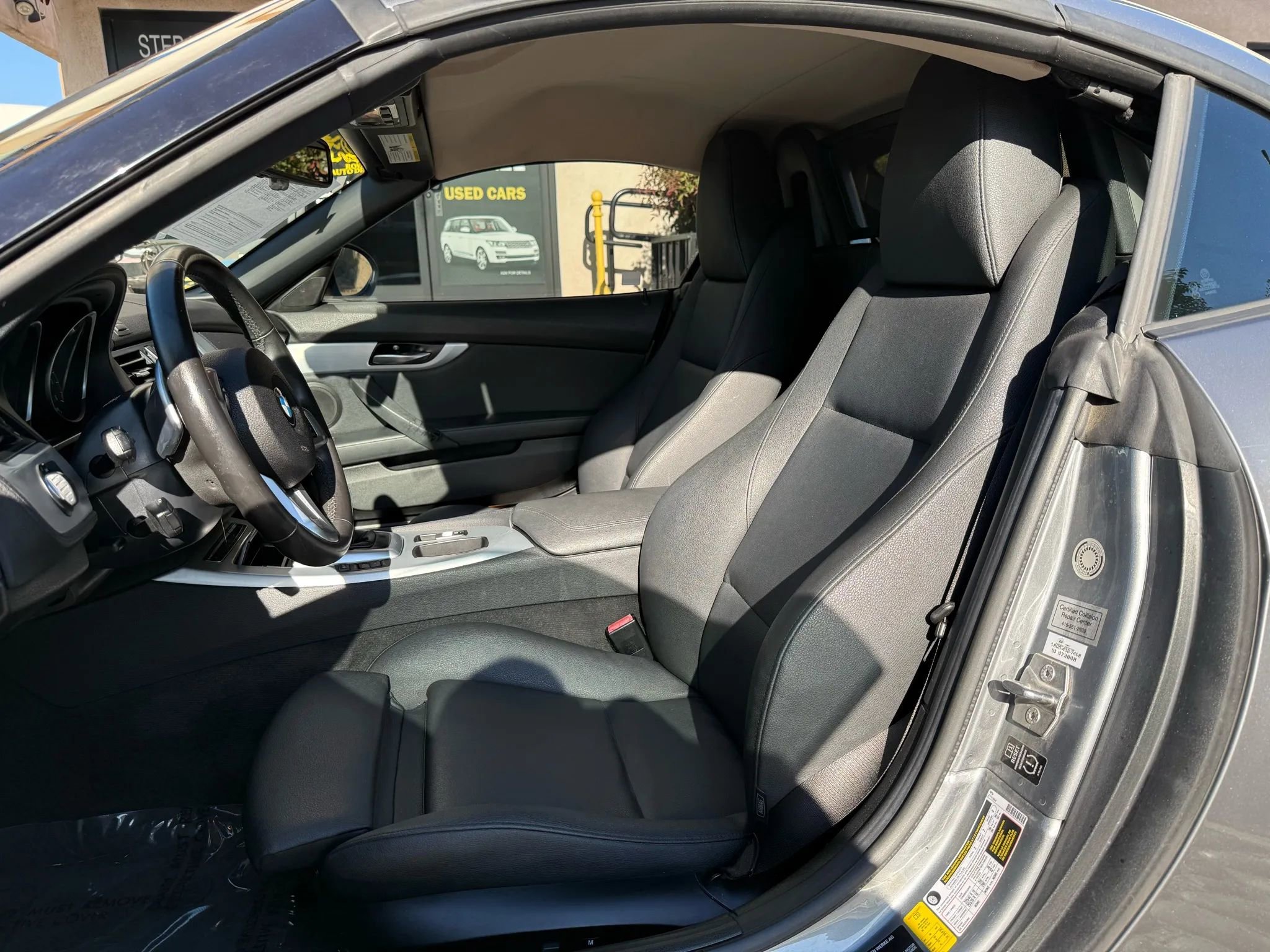 Used 2013 BMW Z4 sDrive28i w/ Sport Pkg image 9