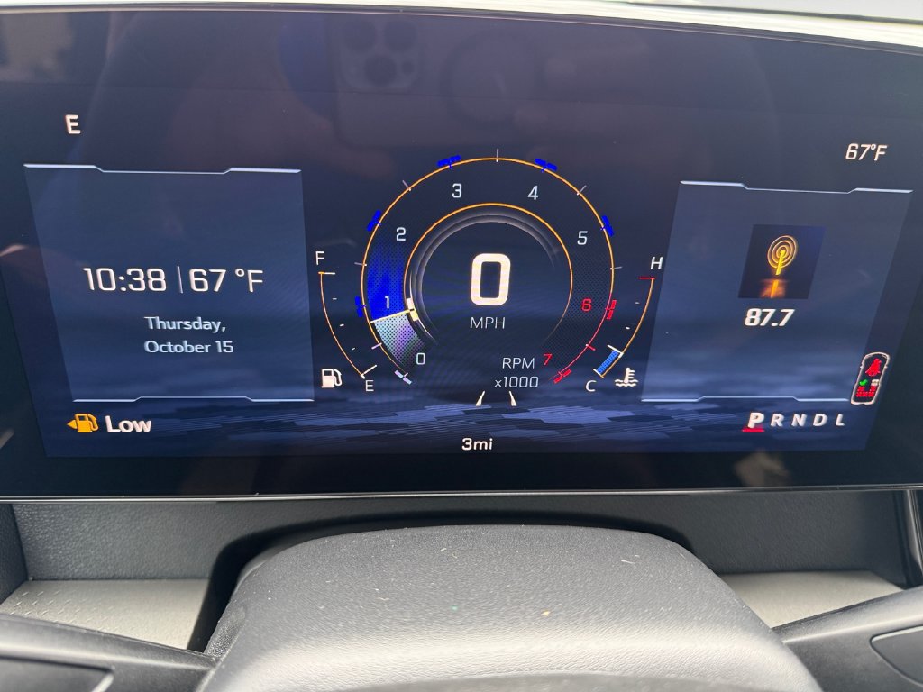 New 2027 Chevrolet Traverse LT w/ Driver Confidence Package FWD image 17
