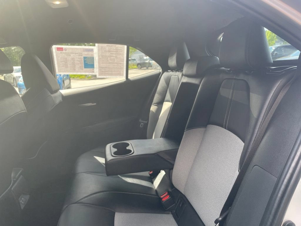Used 2023 Toyota Corolla XSE FWD image 11