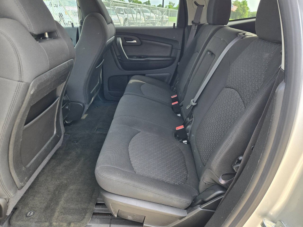 Used 2012 Chevrolet Traverse LT FWD image 11