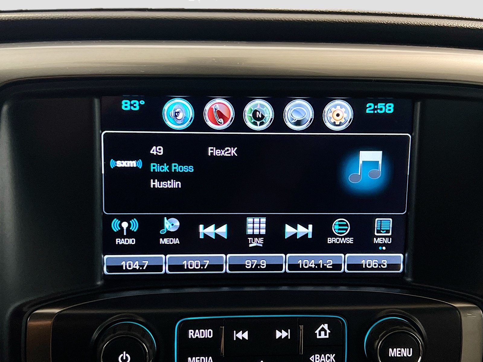 Used 2017 Chevrolet Silverado 1500 LTZ w/ Sport Package AWD/4WD image 11
