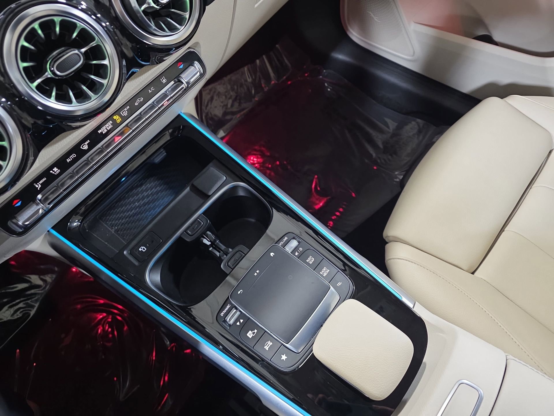 Certified 2023 Mercedes-Benz EQB 250+ image 25