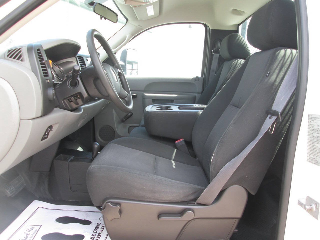 Used 2011 Chevrolet Silverado 2500 W/T AWD/4WD image 14