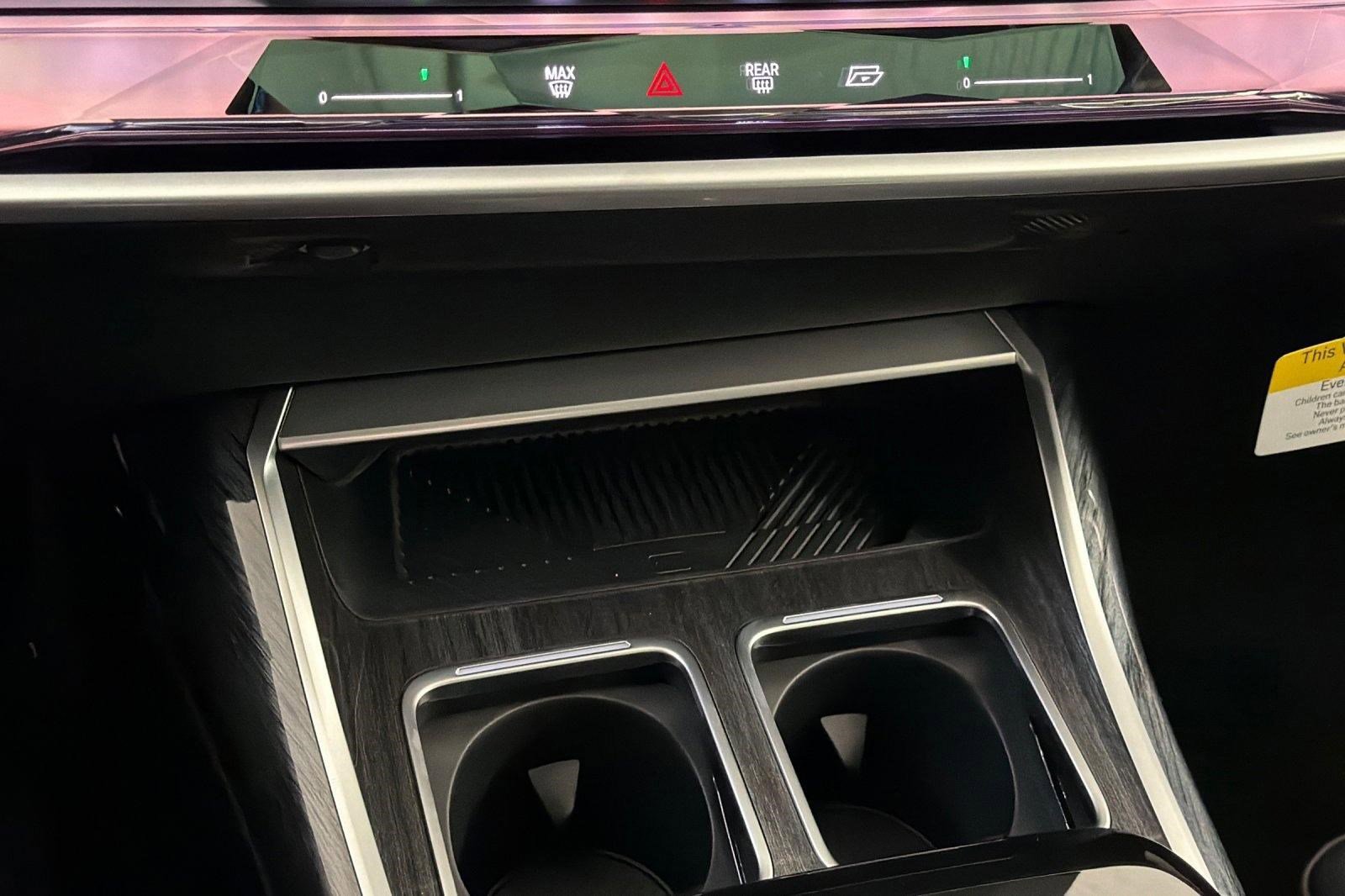 New 2026 BMW 740i w/ Premium Package image 26