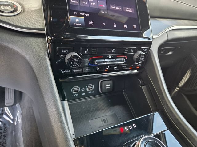Certified 2025 Jeep Grand Cherokee Altitude AWD/4WD image 23