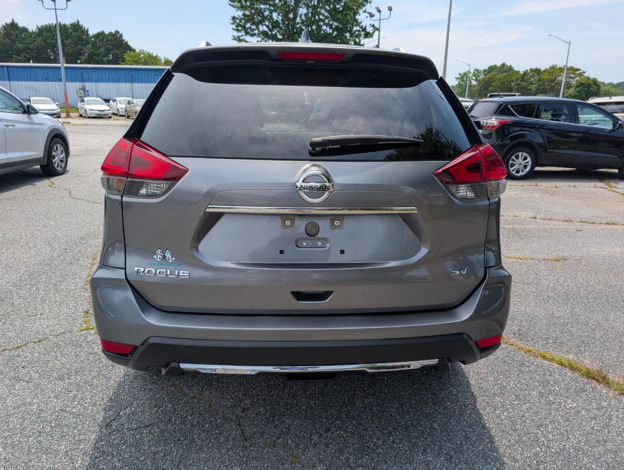 Used 2018 Nissan Rogue SV FWD image 5
