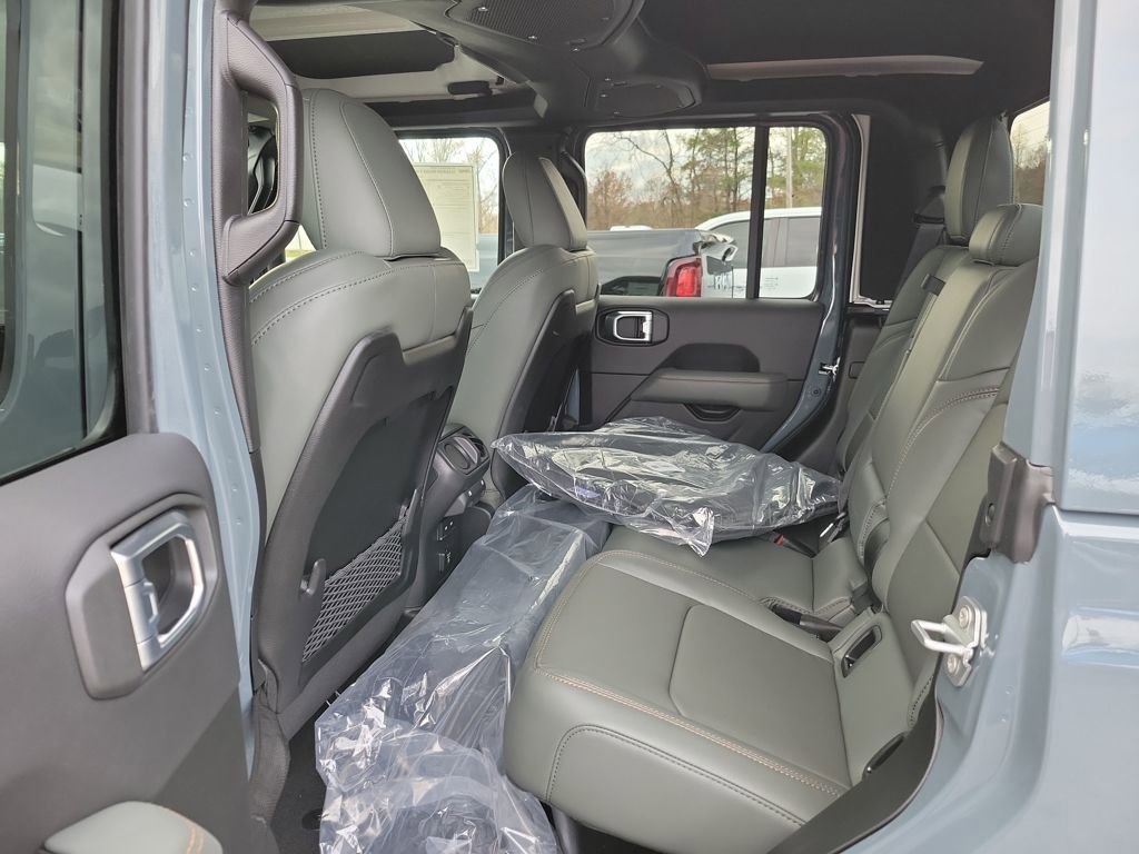 New 2026 Jeep Gladiator Mojave image 10