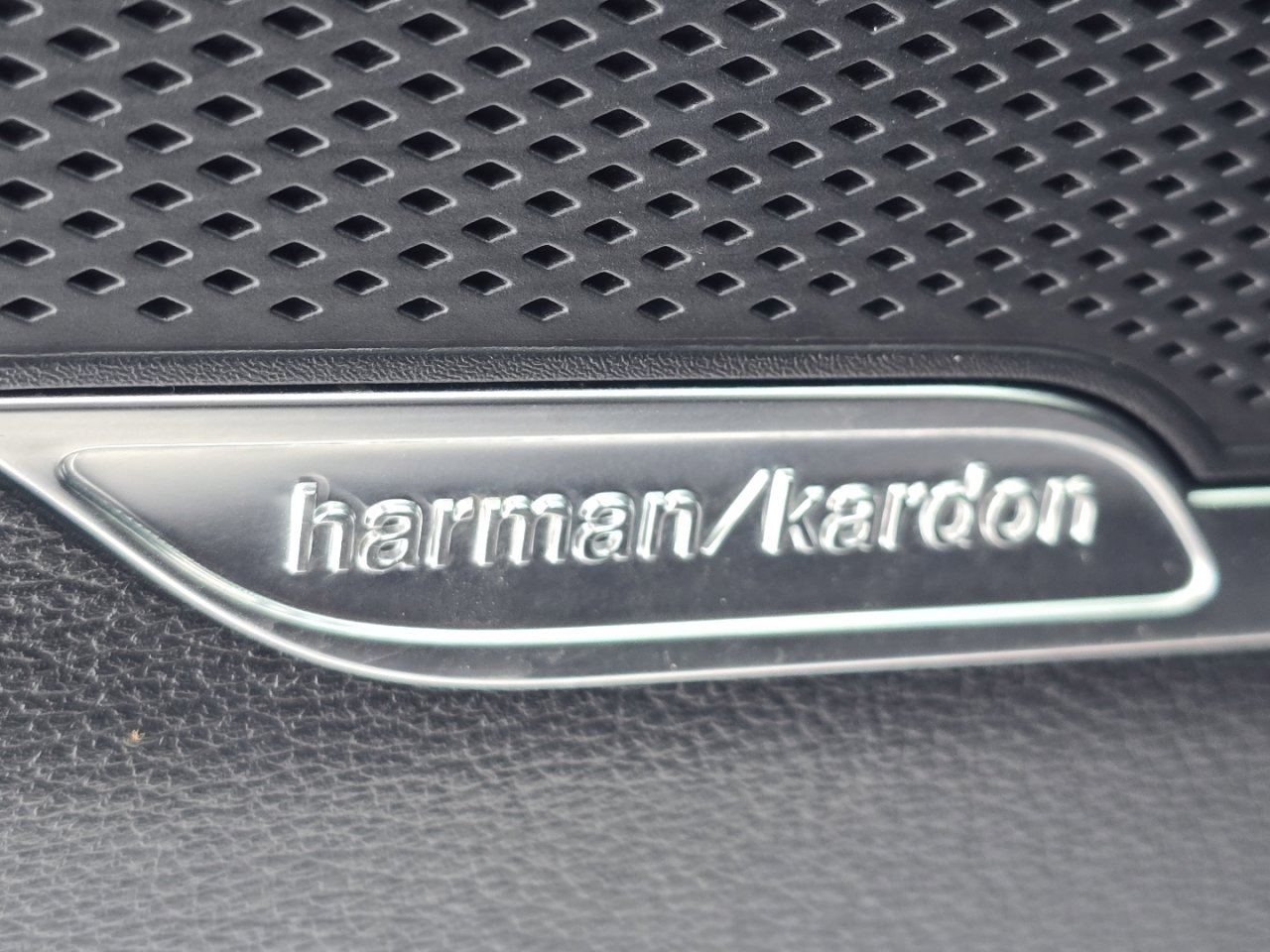 Used 2023 Kia Sportage SX image 11