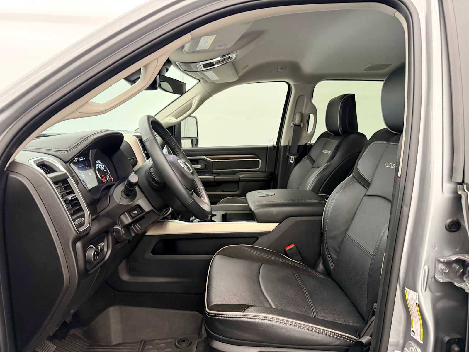 Used 2023 RAM 2500 Laramie image 20