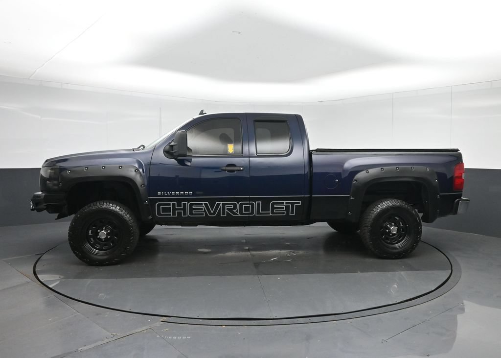 Used 2011 Chevrolet Silverado 1500 LS AWD/4WD image 4
