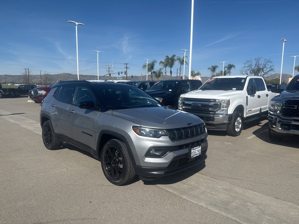 Used 2022 Jeep Compass Altitude image 2