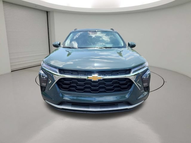 New 2026 Chevrolet Trax LT w/ LT Convenience Package FWD image 2