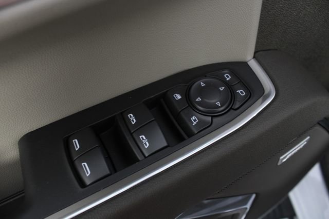 New 2026 GMC Sierra 1500 SLT image 16