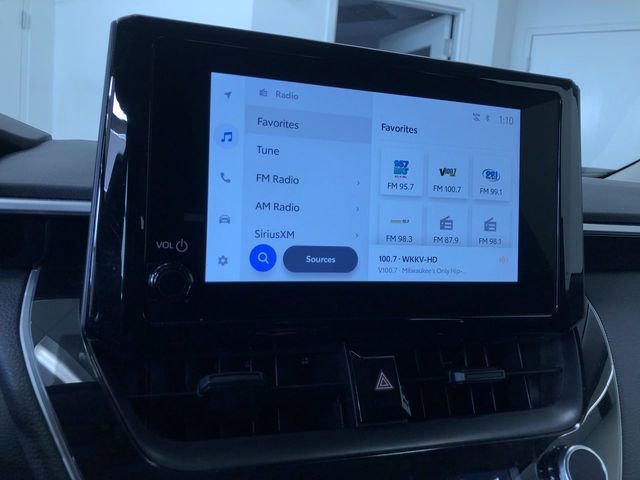 Certified 2025 Toyota Corolla LE image 28