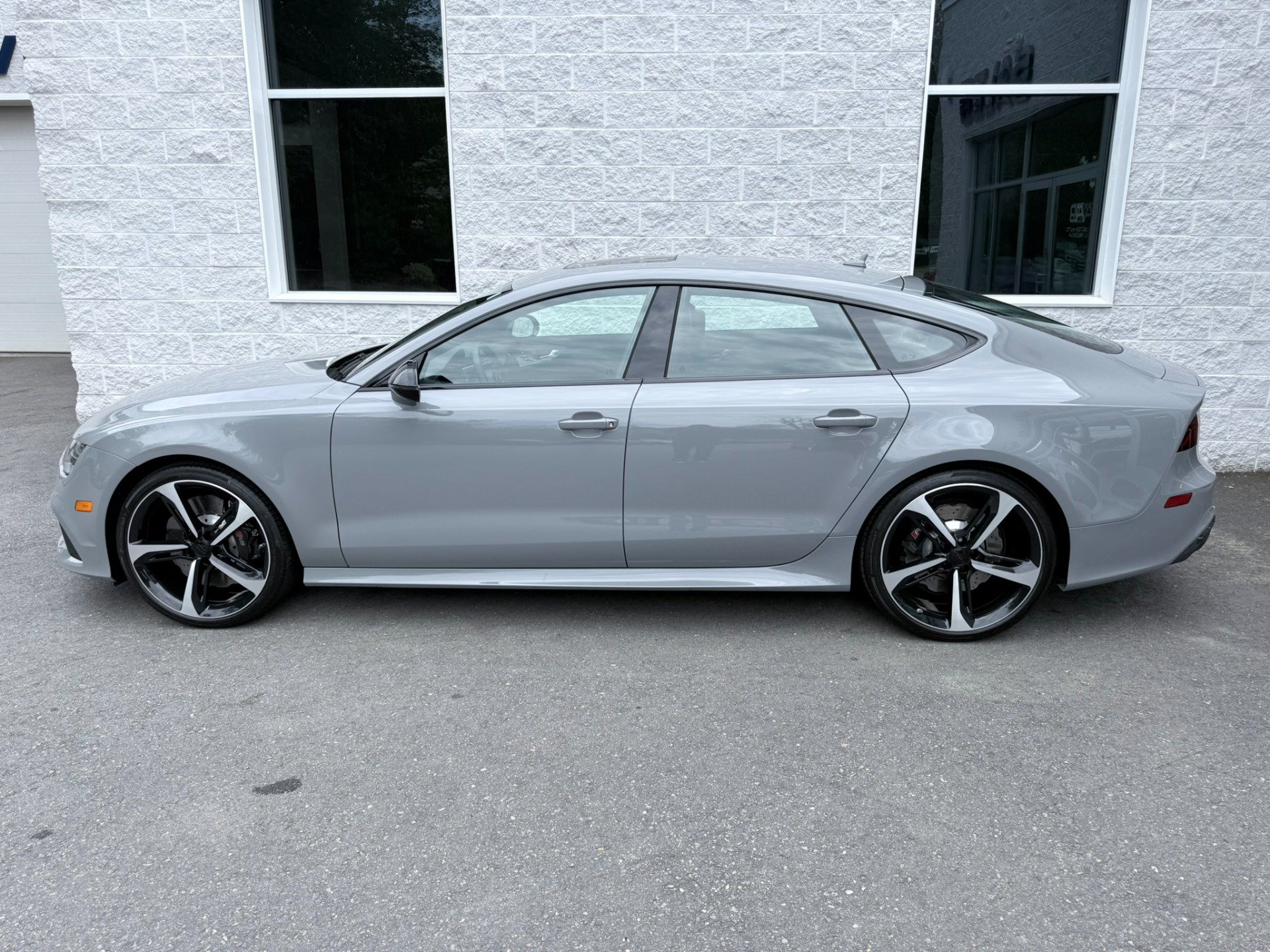 Used 2016 Audi RS 7 Prestige w/ Carbon-Optic Package AWD/4WD image 5