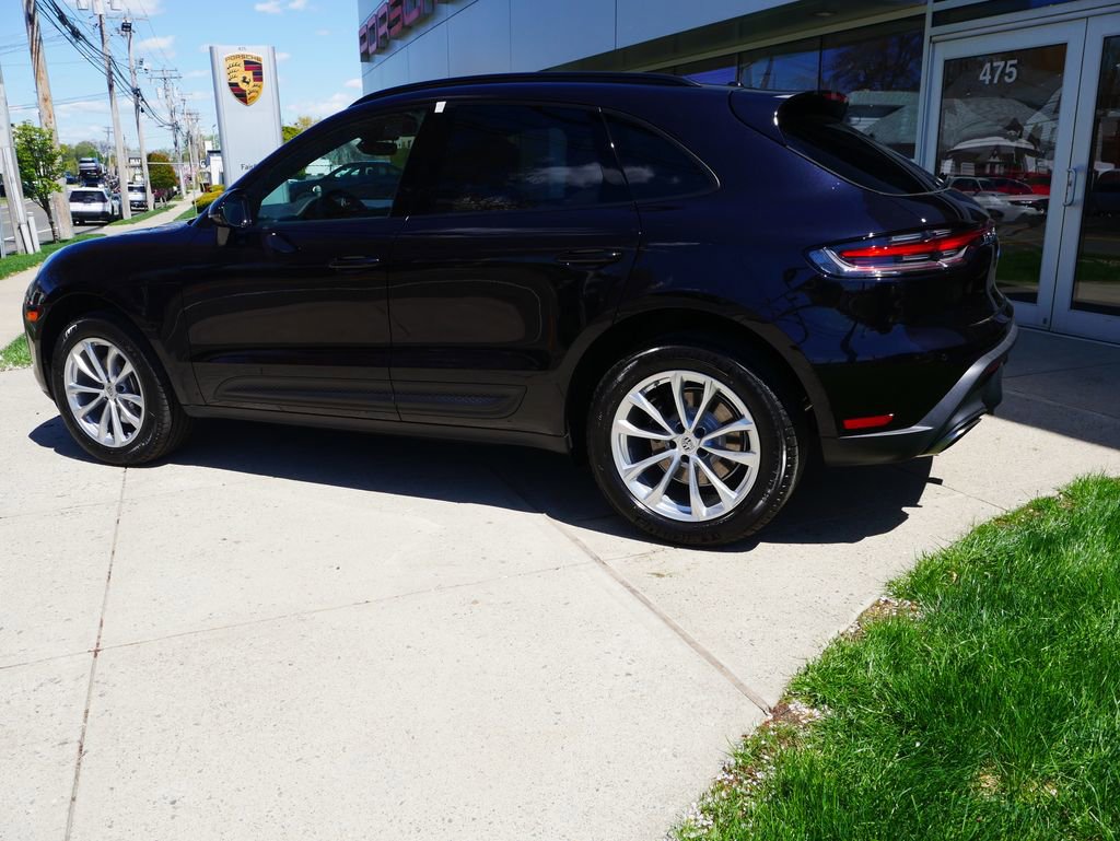 New 2026 Porsche Macan AWD/4WD image 3