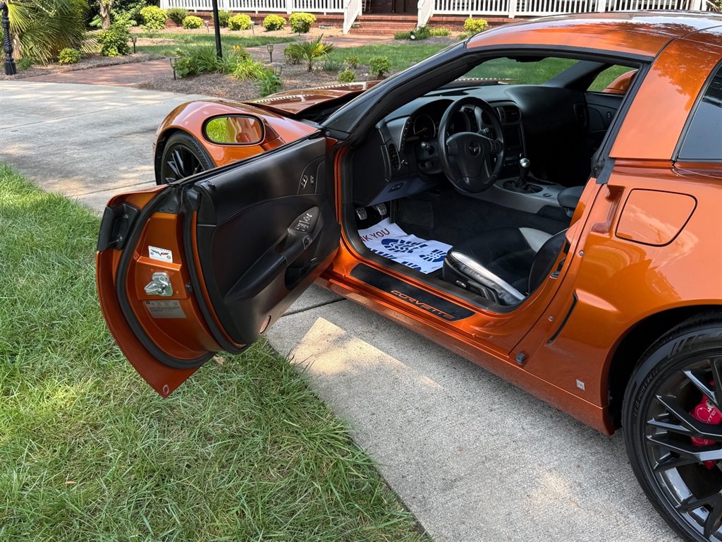 Used 2007 Chevrolet Corvette Z06 w/ Preferred Equipment Group RWD image 45