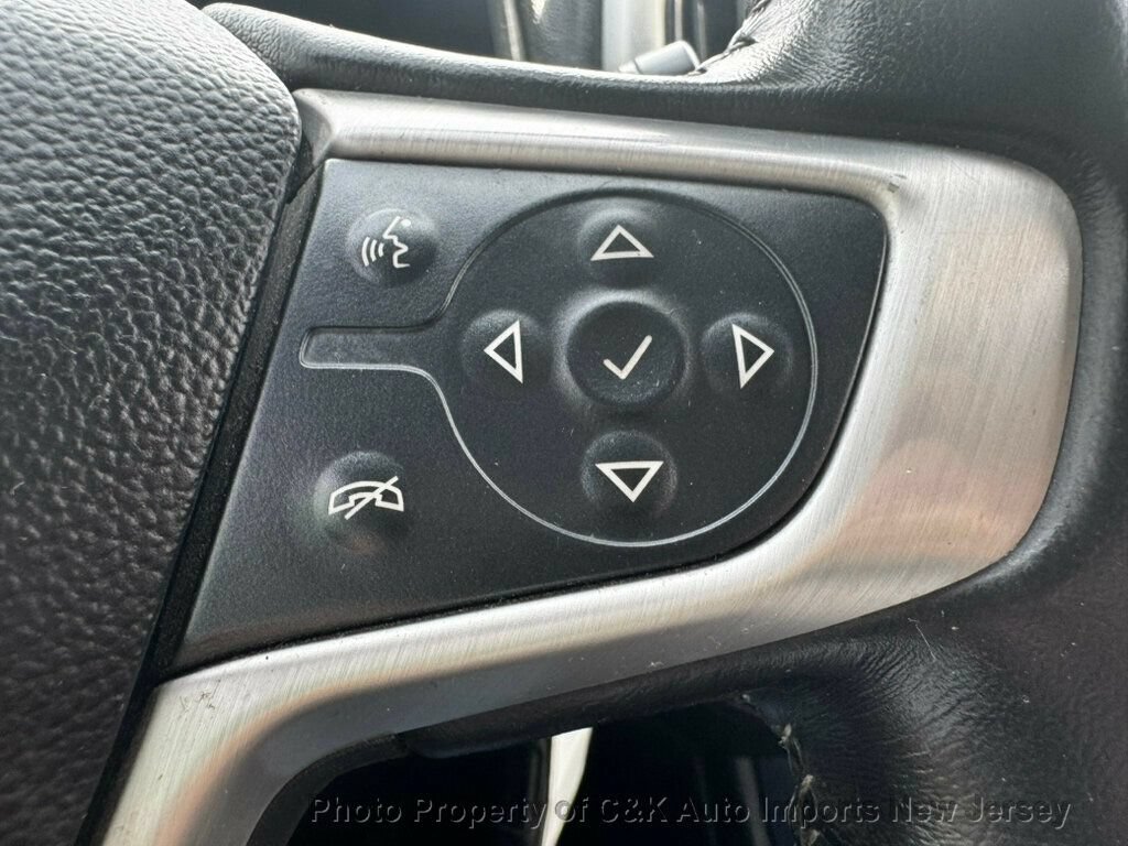 Used 2015 GMC Canyon SLE AWD/4WD image 24