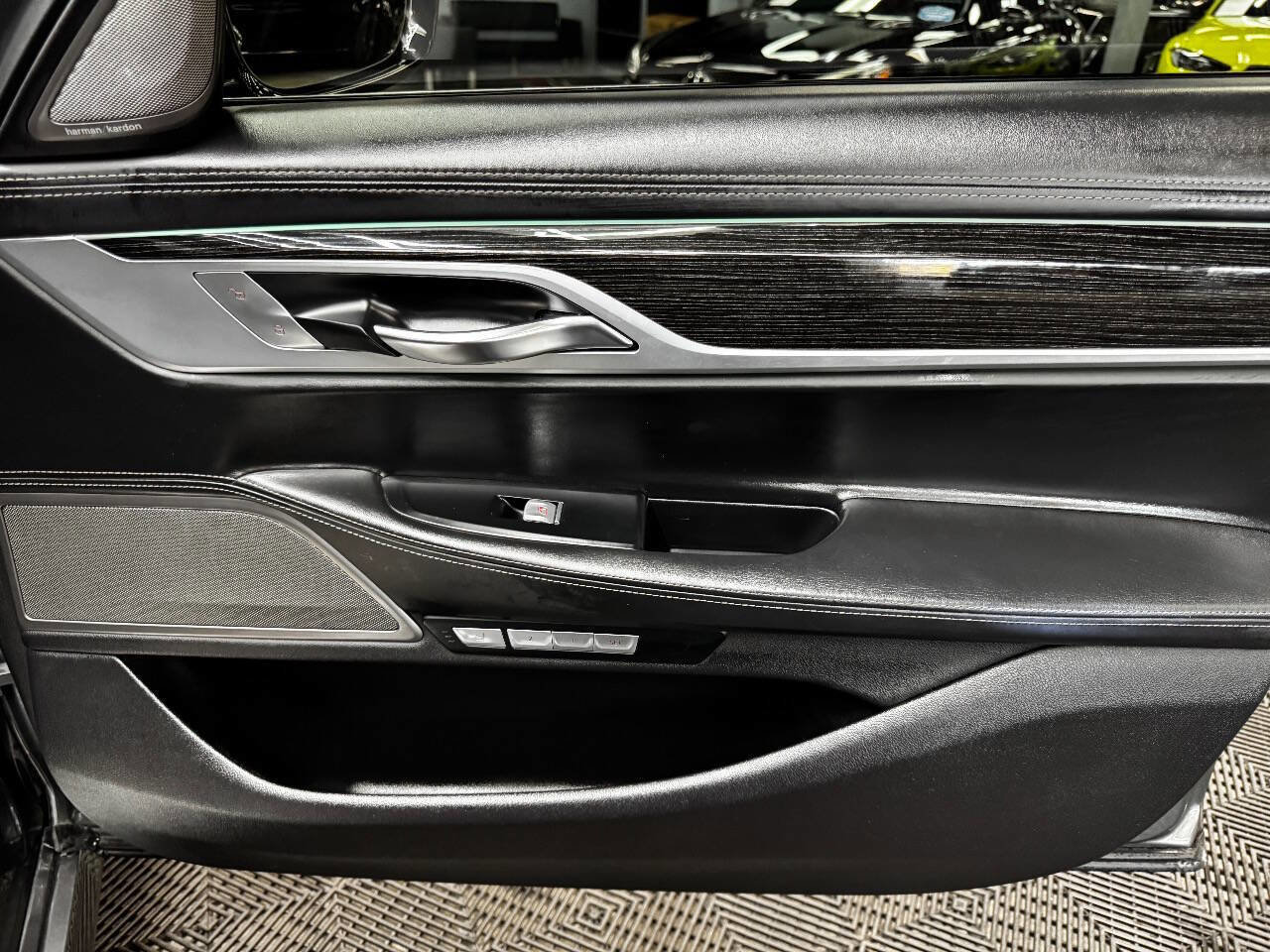 Used 2016 BMW 750i image 56