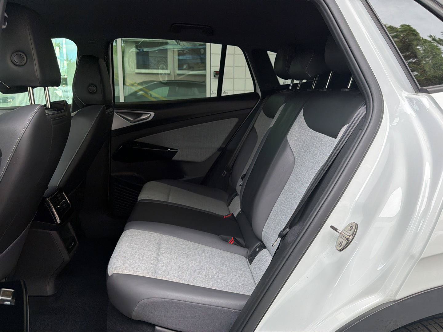 Certified 2023 Volkswagen ID.4 Pro RWD image 17