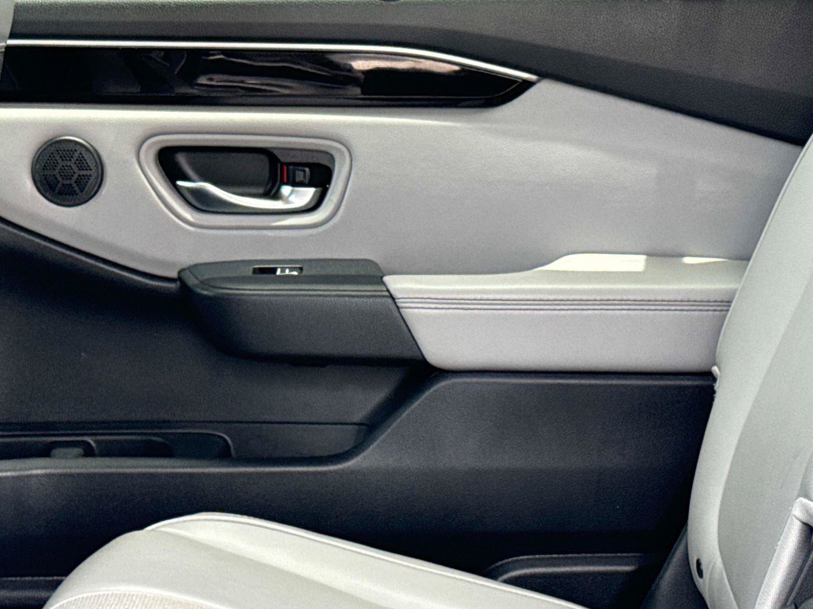Certified 2024 Honda Pilot EX-L image 17