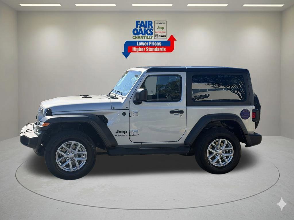 Used 2023 Jeep Wrangler Sport AWD/4WD image 11