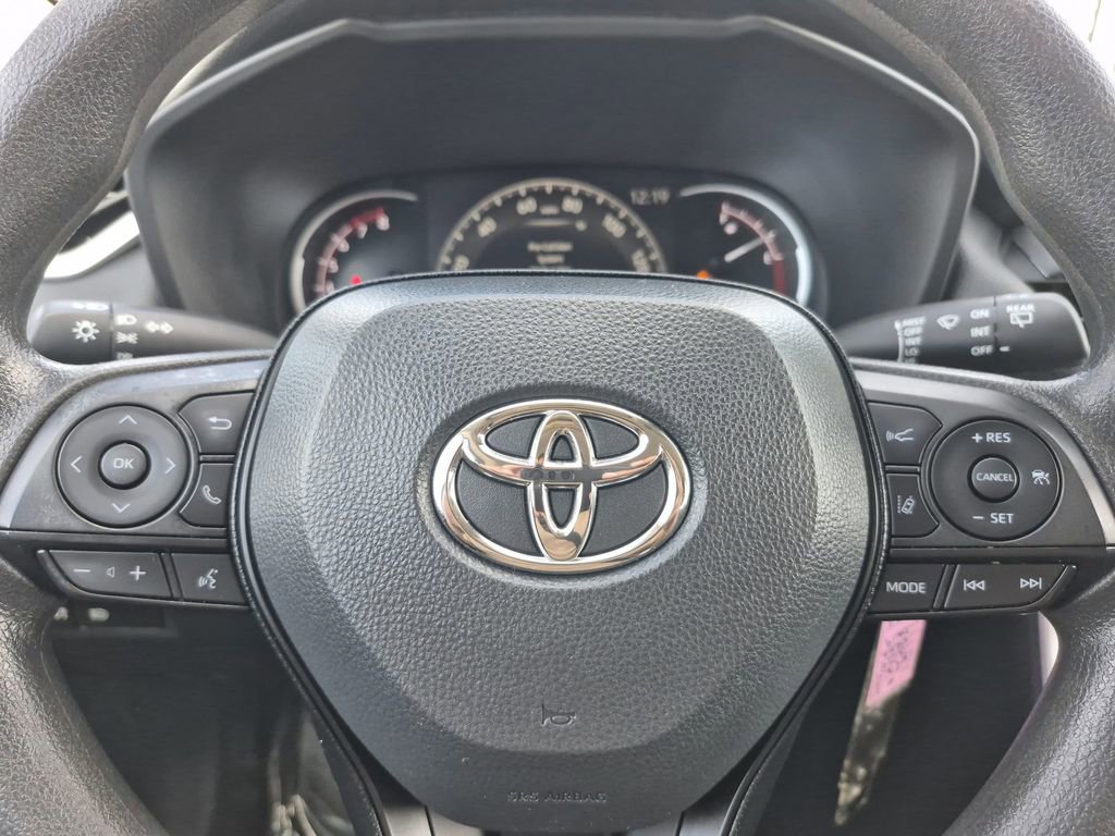 Used 2024 Toyota RAV4 LE image 18