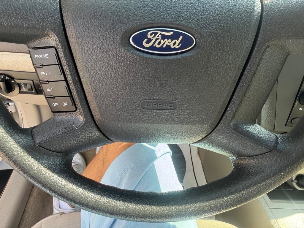 Used 2009 Ford Fusion S FWD image 11