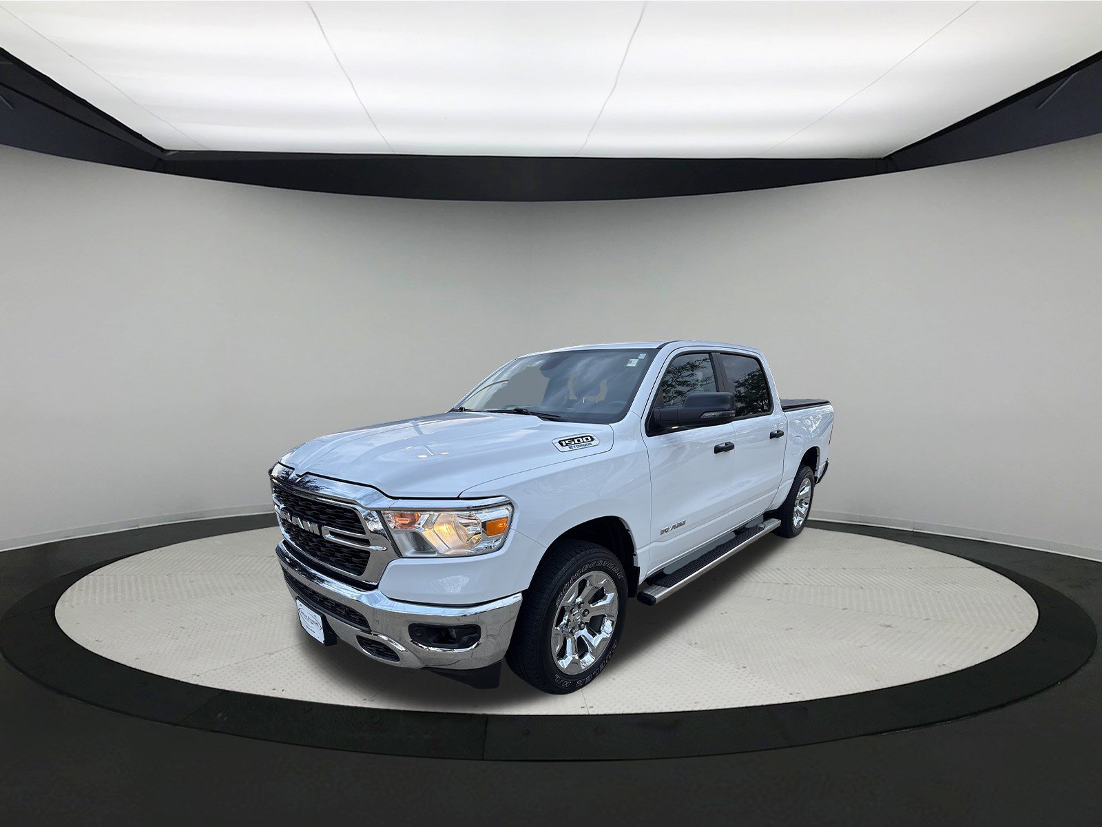 Used 2023 RAM 1500 Big Horn AWD/4WD image 3