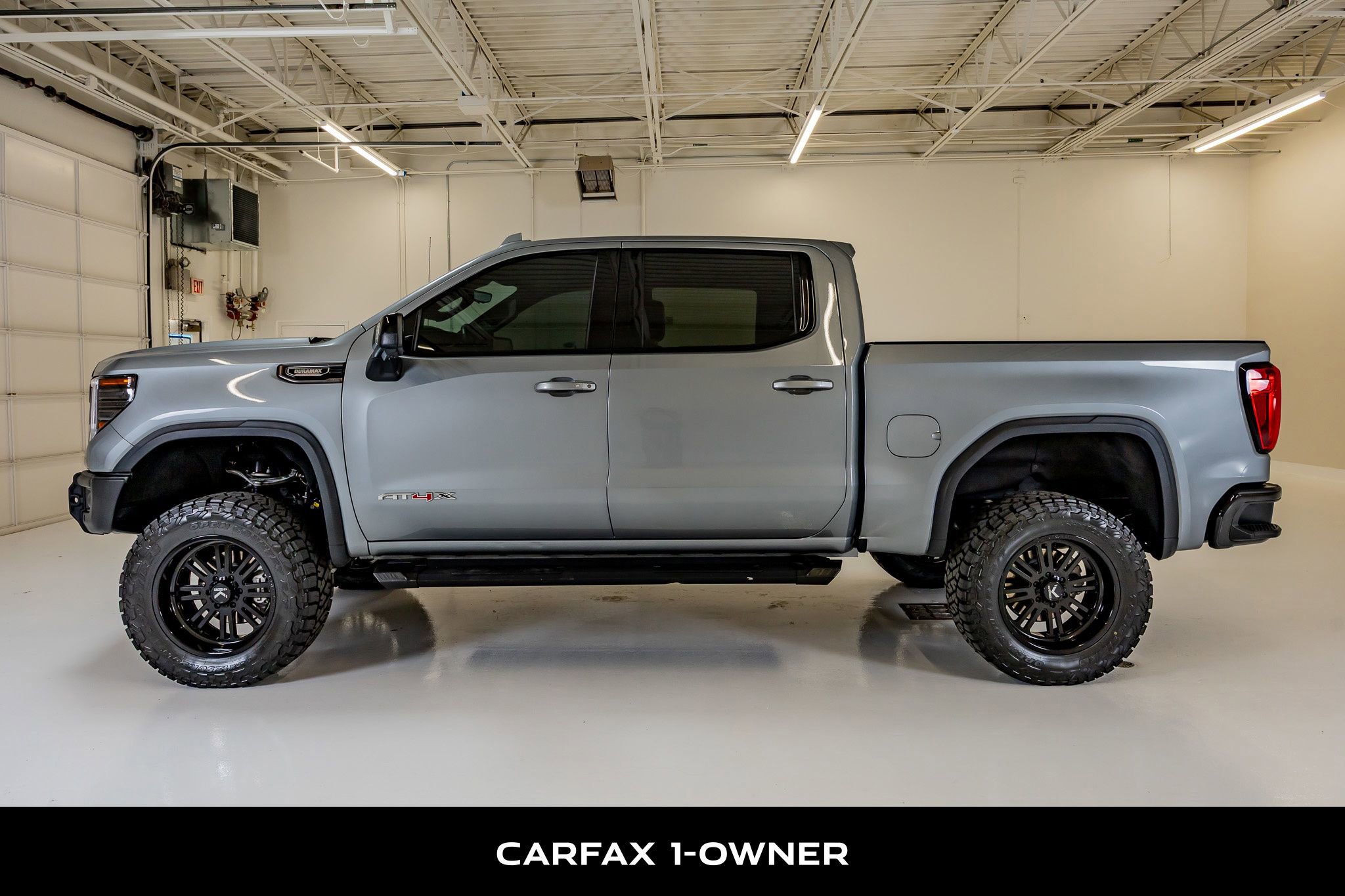Used 2024 GMC Sierra 1500 AT4X image 5