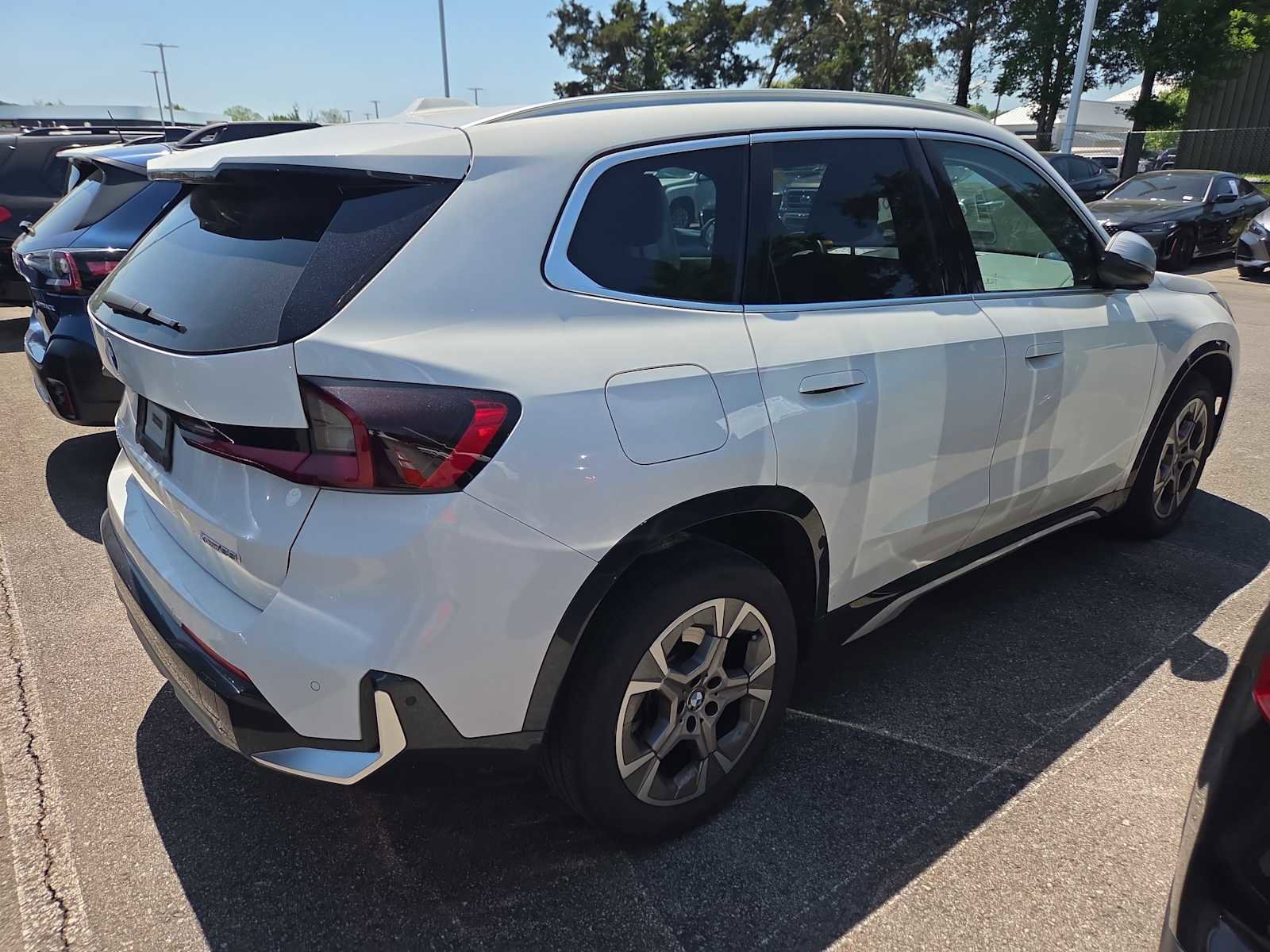 Used 2023 BMW X1 xDrive28i w/ Convenience Package AWD/4WD image 5