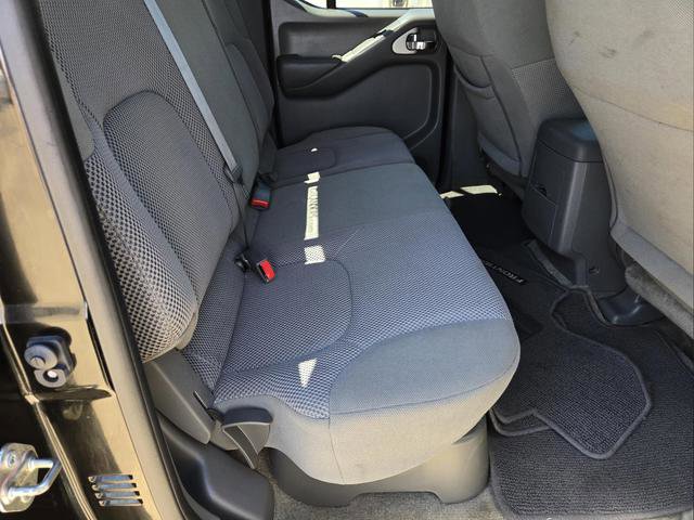 Used 2018 Nissan Frontier SV RWD image 9