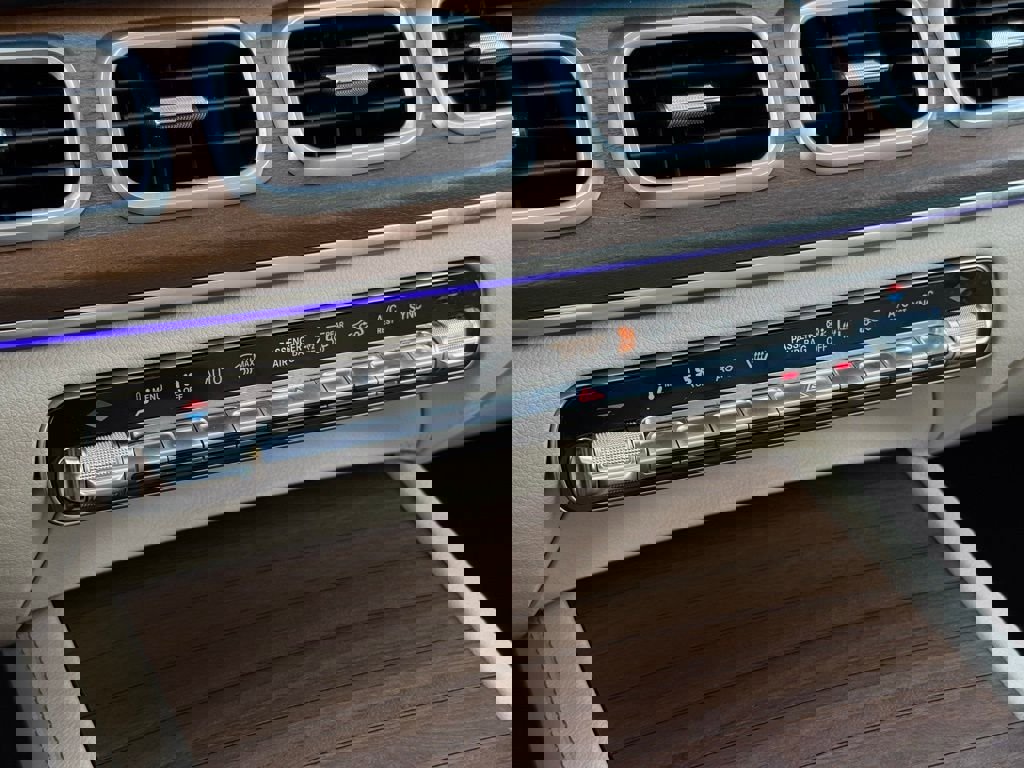 Used 2022 Mercedes-Benz GLS 450 4MATIC image 47