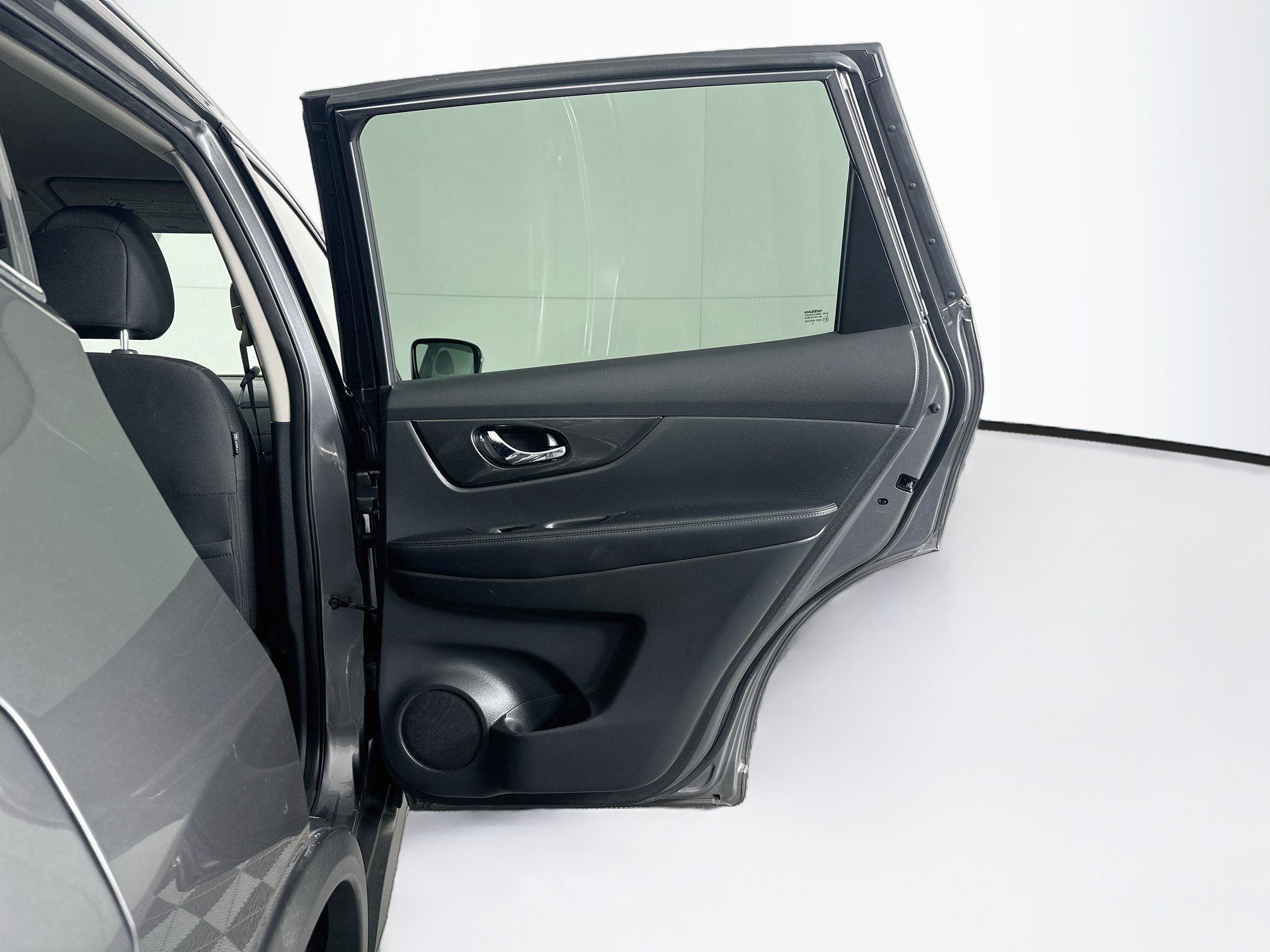 Used 2019 Nissan Rogue SV FWD image 31