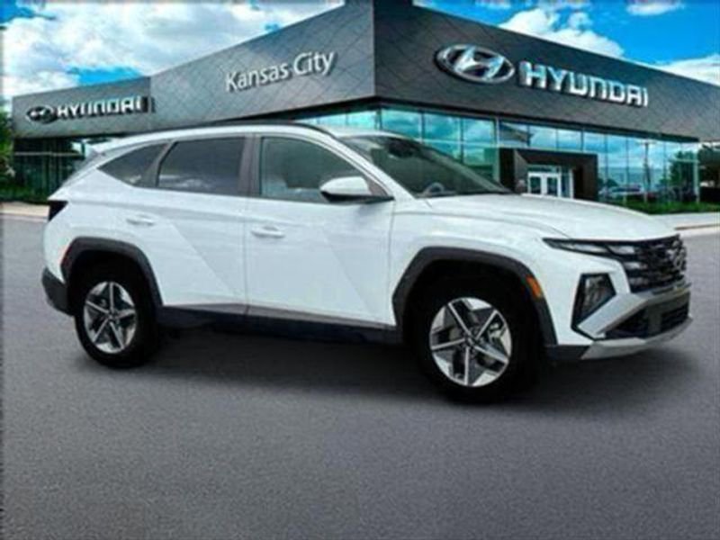 Used 2025 Hyundai Tucson SEL image 11