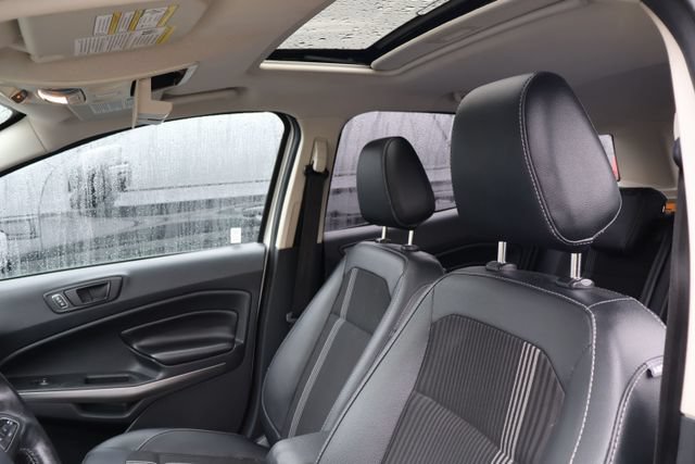 Used 2019 Ford EcoSport SES w/ SES Black Appearance Package AWD/4WD image 12