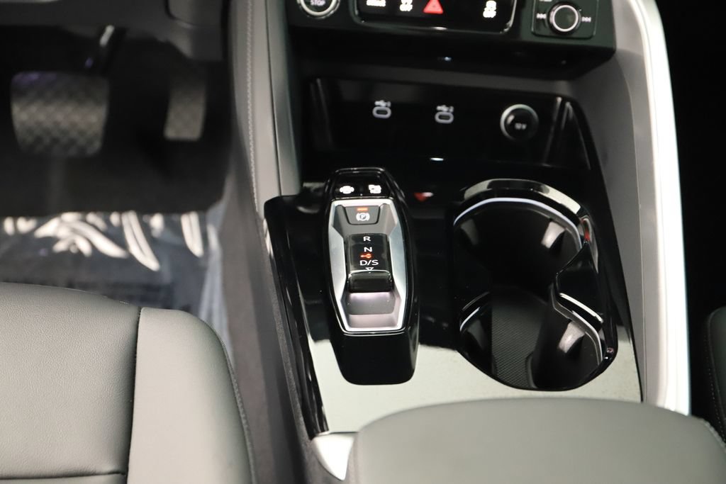 Certified 2025 Audi Q5 Premium AWD/4WD image 21