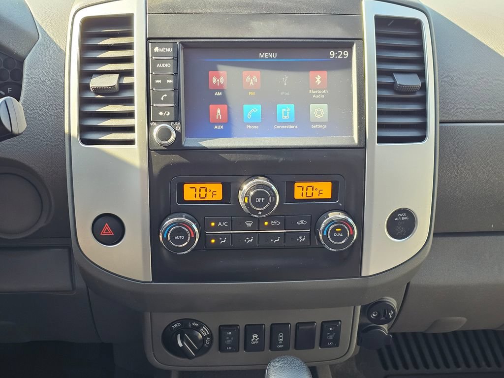 Used 2021 Nissan Frontier SV w/ Midnight Edition Floor Mats AWD/4WD image 12