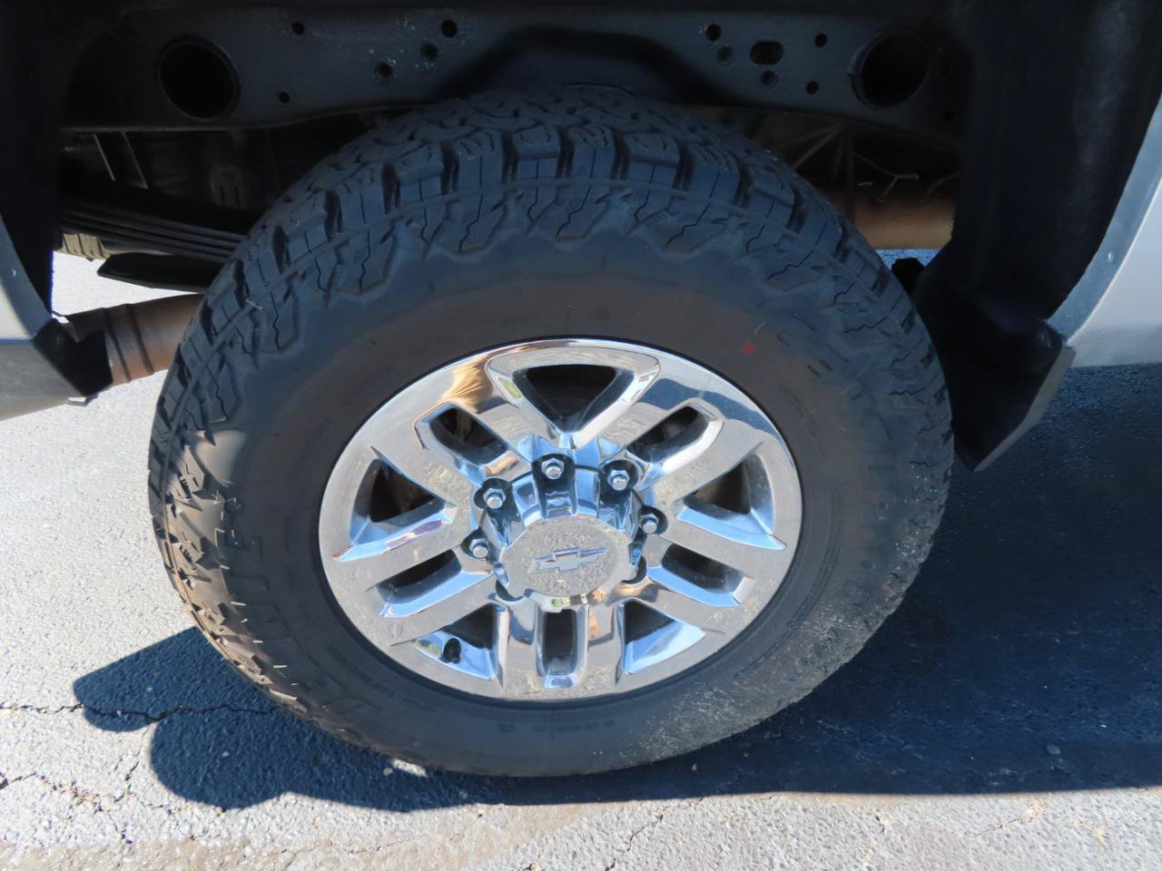 Used 2019 Chevrolet Silverado 2500 LTZ w/ Duramax Plus Package AWD/4WD image 22
