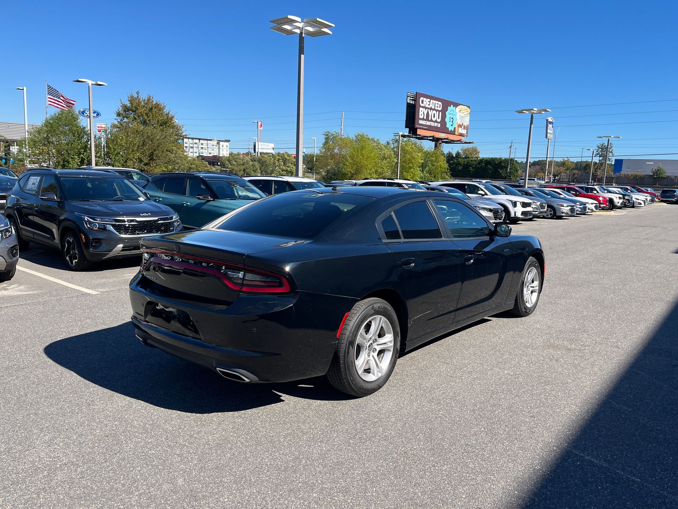 Used 2019 Dodge Charger SXT image 8