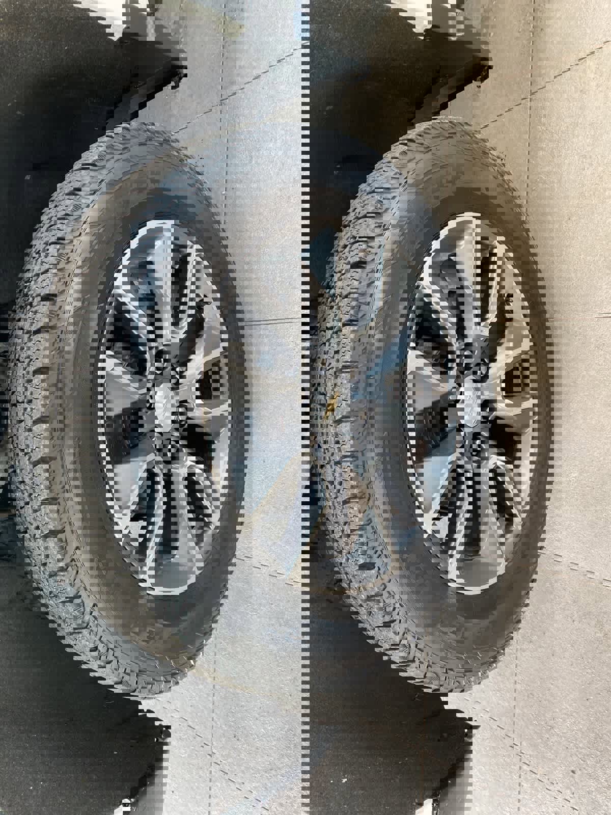 Used 2022 Chevrolet Silverado 1500 LT Trail Boss w/ Convenience Package II image 9