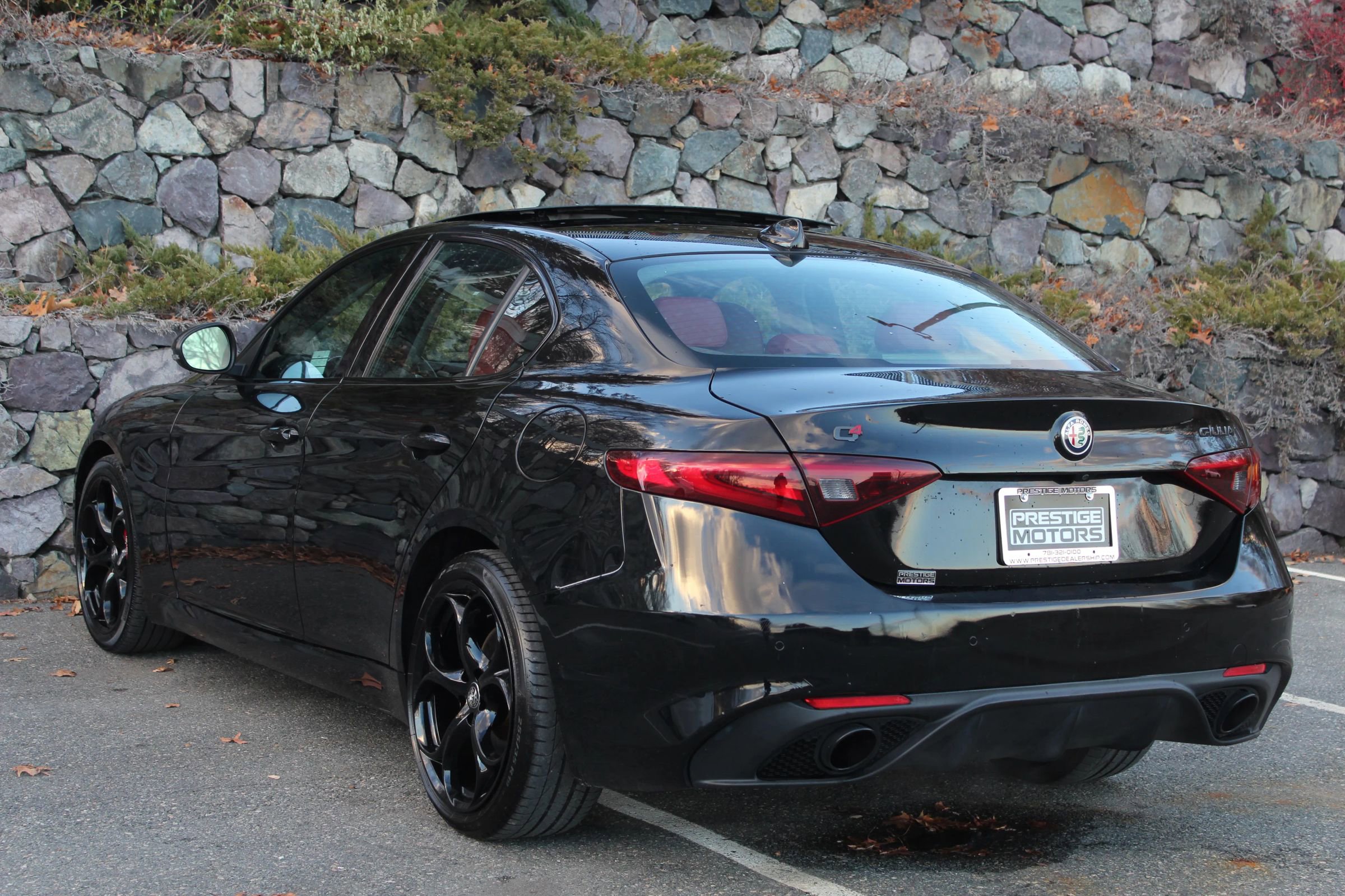 Used 2019 Alfa Romeo Giulia Ti Sport w/ Quick Order Package 22S Sport image 7