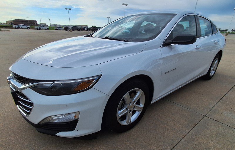 Used 2020 Chevrolet Malibu LS FWD image 4