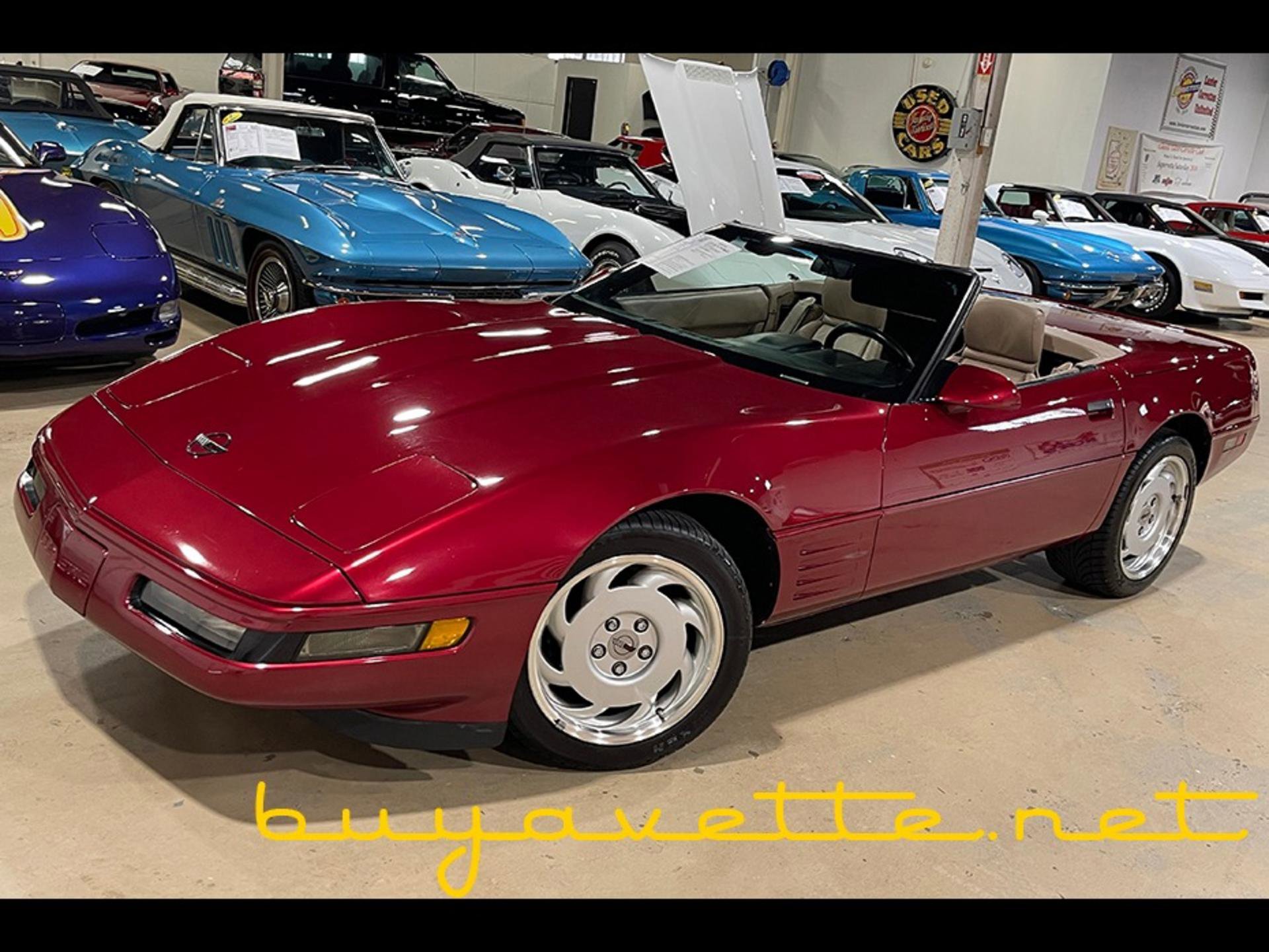 Used 1992 Chevrolet Corvette Convertible image 2
